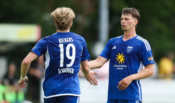 Zwei Neu-Emder schießen Kickers zum 3:2-Sieg in Firrel