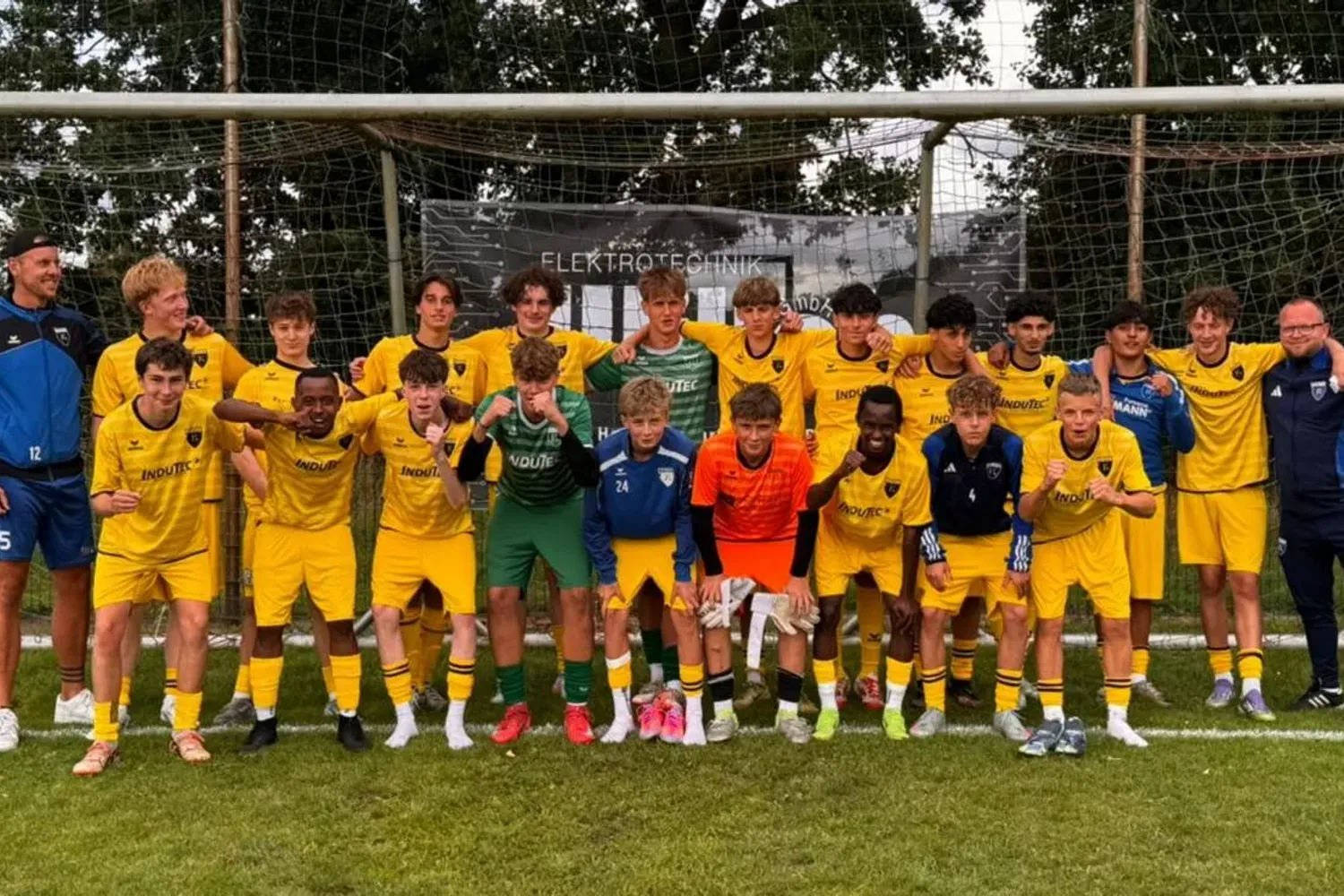 Kickers U17 gewinnt Hasetal Pokal nach starker Aufholjagd