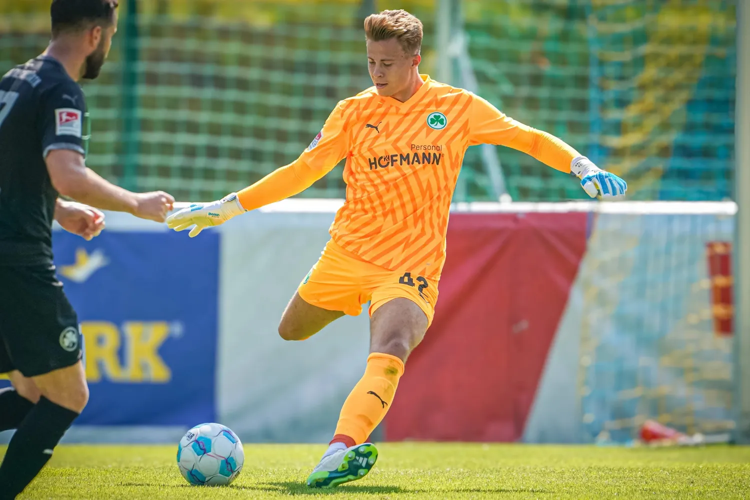 Kickers verpflichtet Torhüter Moritz Schulze