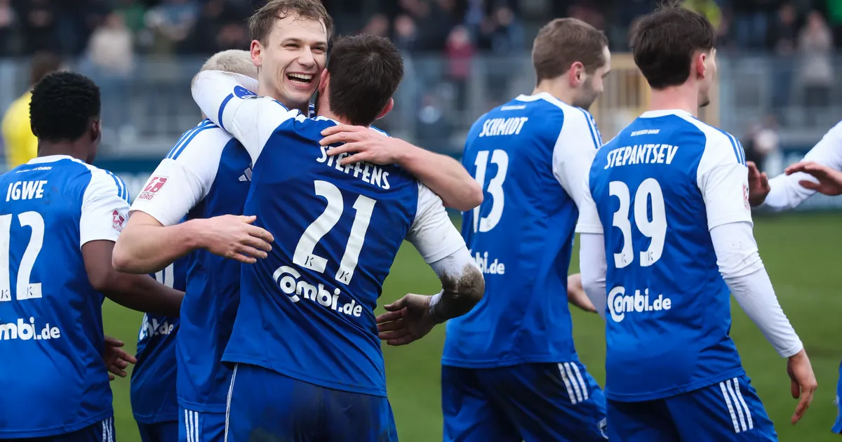 Joker Schiller trifft doppelt: Kickers feiert 4:2-Heimsieg | BSV ...