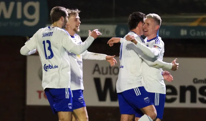 Steffen-Traumtor beim Emder 1:1 in Lohne