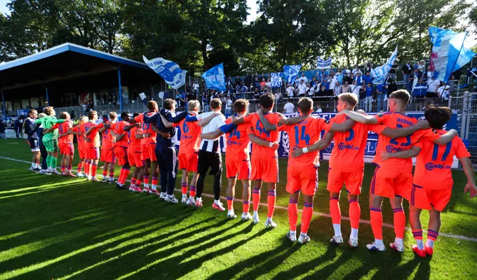 Kickers dreht Rückstand und feiert 3:2-Auswärtssieg