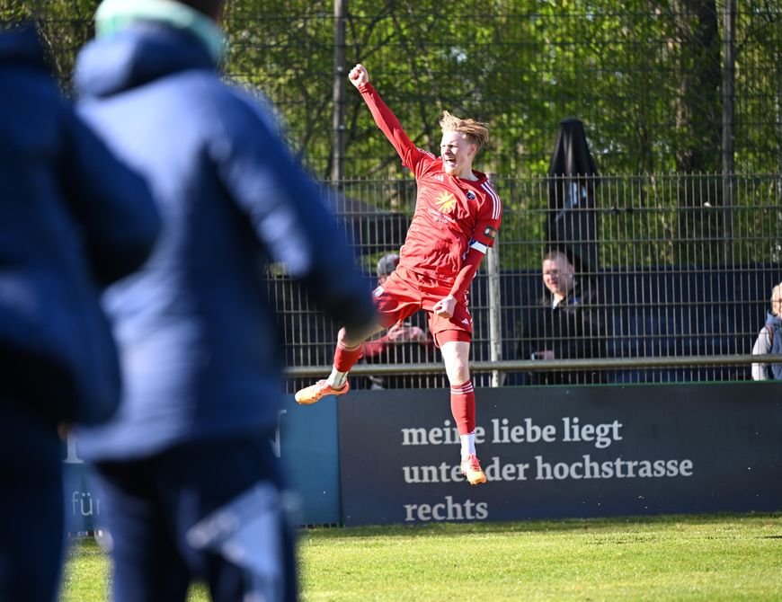 2:1 nach 0:1 - Kickers feiert Auswärtssieg nach Pausenrückstand