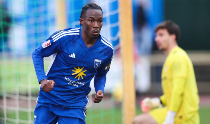 „Auswärts-Igwe“ schießt Kickers zum Sieg bei Meister Havelse