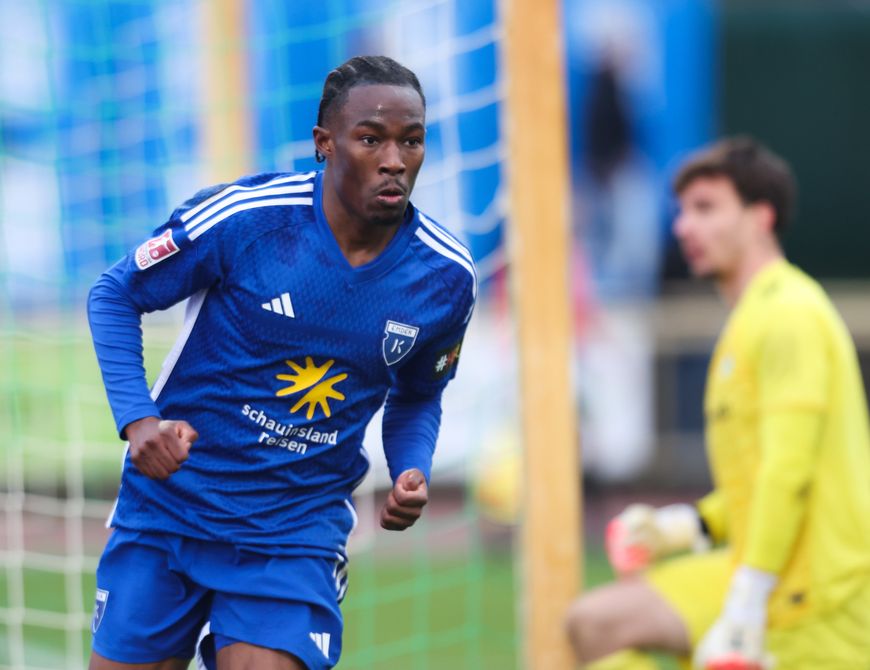 „Auswärts-Igwe“ schießt Kickers zum Sieg bei Meister Havelse