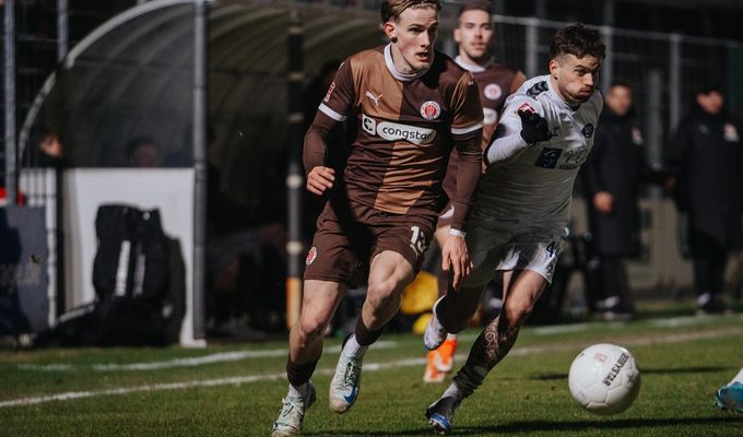 Theo Schröder stürmt künftig für Kickers