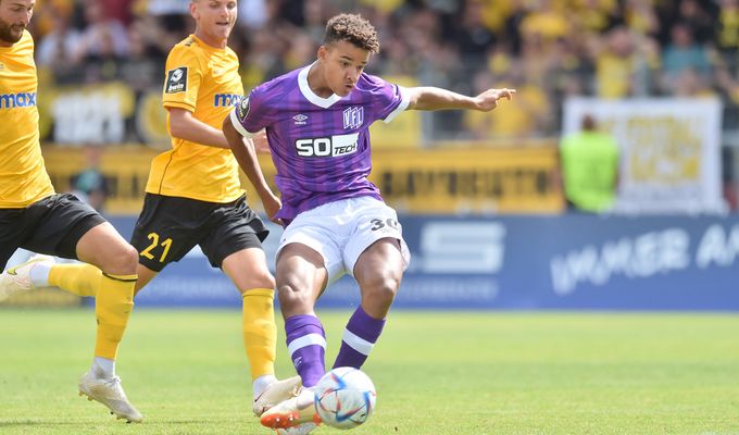 Kickers verpflichtet Emeka Oduah